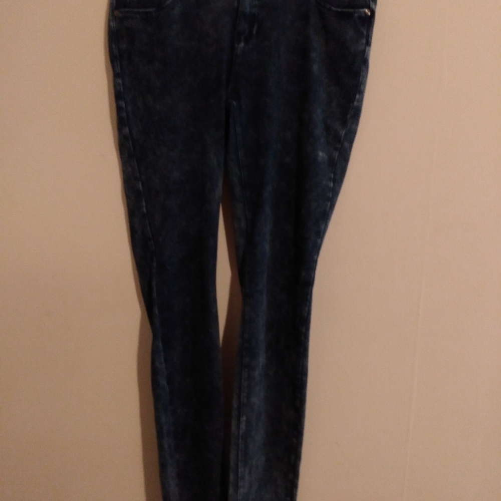 LADIES SEVENTEEN JEGGINGS SIZE LARGE BLUE JEAN
